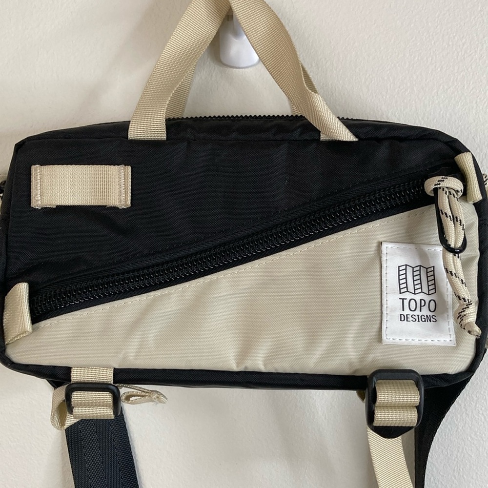 Topo design hip sack